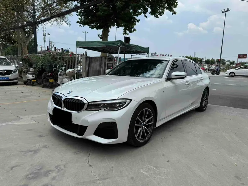 BMW 3-Series, 2021