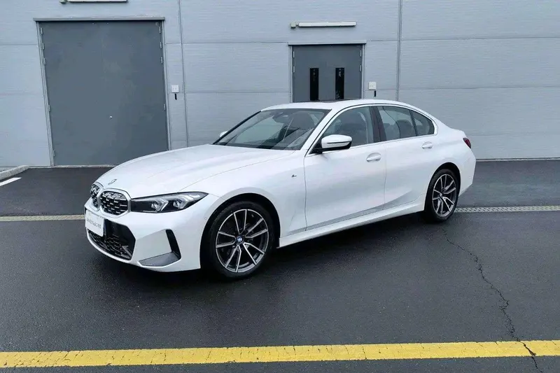 BMW 3-Series, 2025