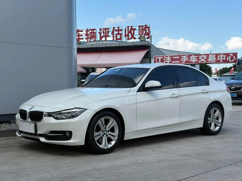 BMW 3-Series, 2013