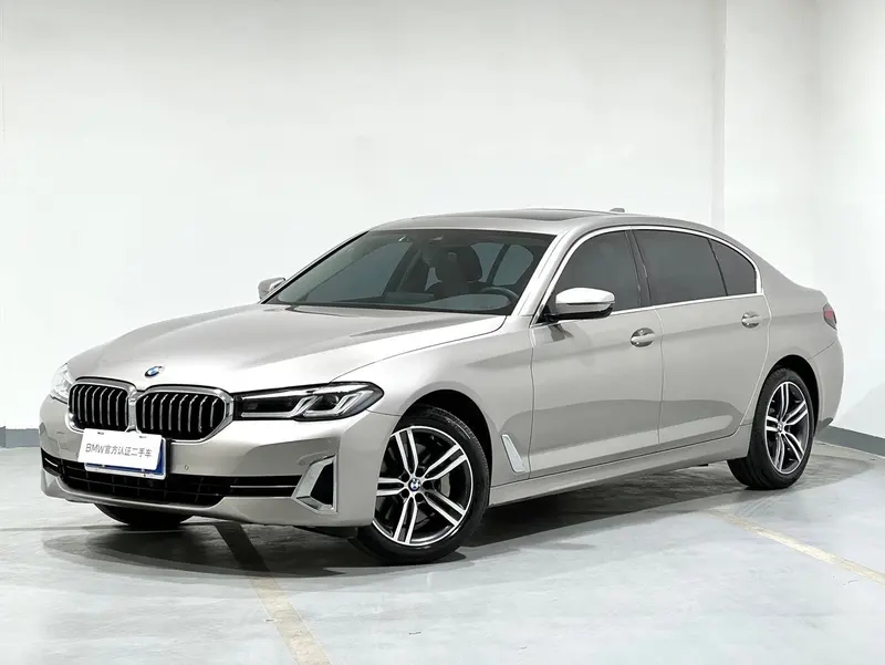 BMW 5-Series, 2022