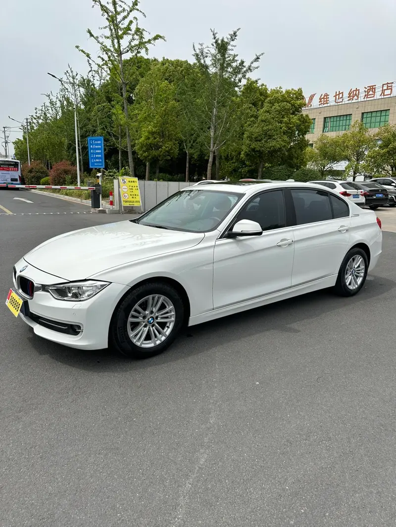 BMW 3-Series, 2015
