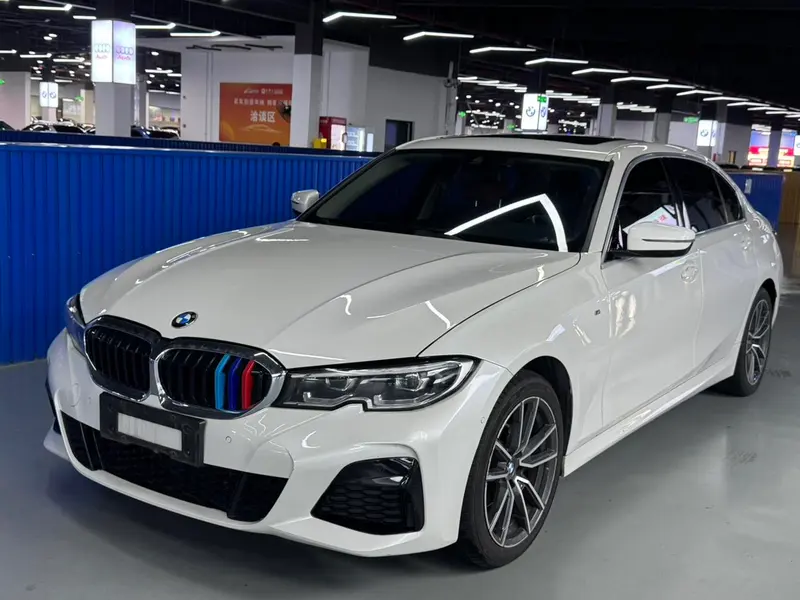 BMW 3-Series, 2021