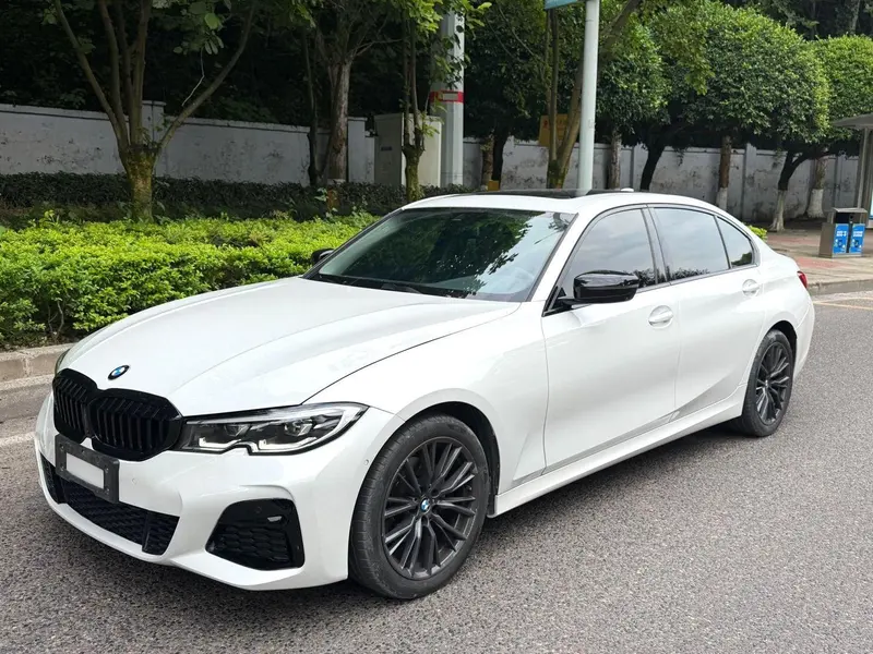 BMW 3-Series, 2021