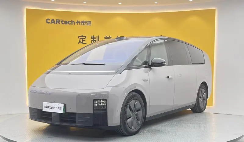 Li Auto MEGA, 2025