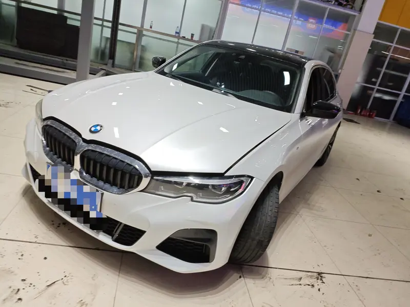 BMW 3-Series, 2022
