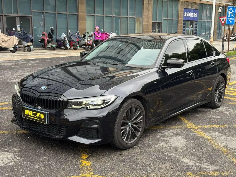BMW 3-Series, 2021