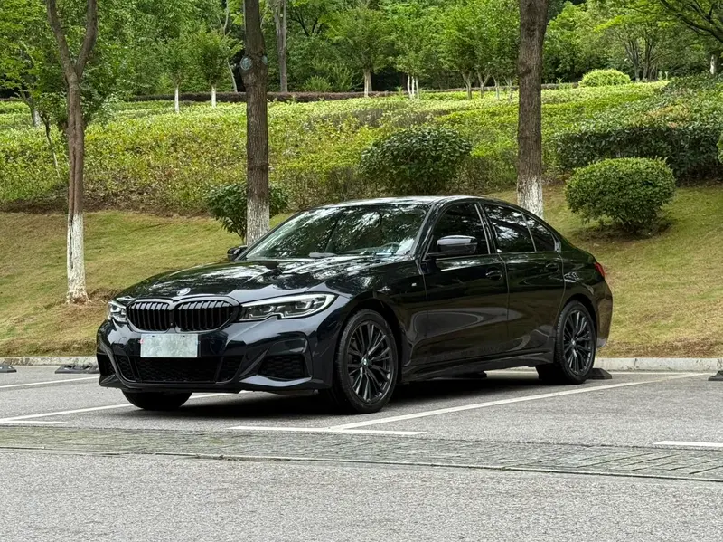 BMW 3-Series, 2021