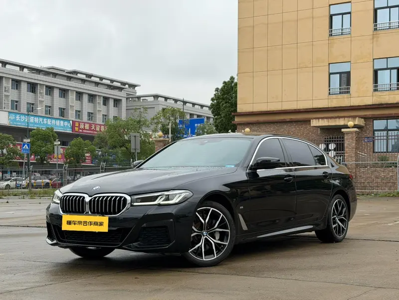 BMW 5-Series, 2023