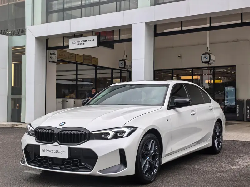 BMW 3-Series, 2025