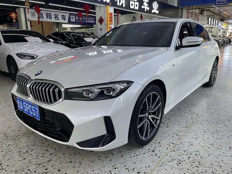 BMW 3-Series, 2023
