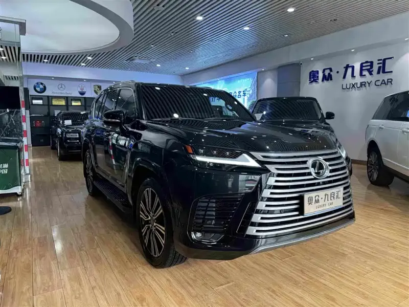 Lexus LX, 2025