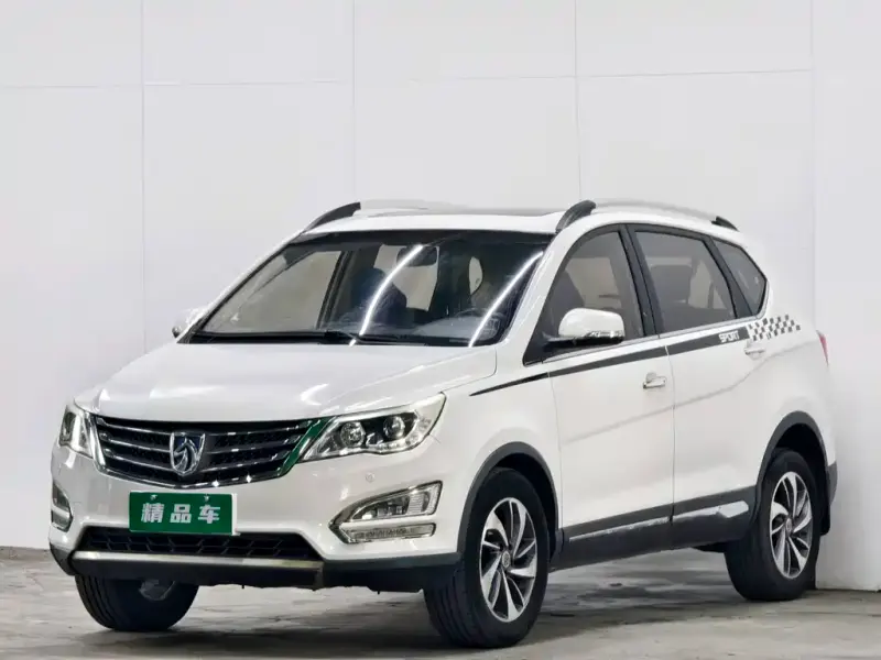 Baojun 560, 2015