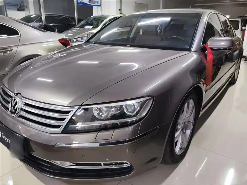 Volkswagen Phaeton, 2014