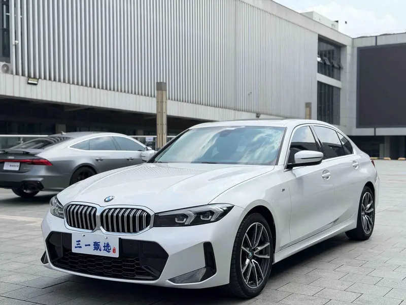 BMW 3-Series, 2023