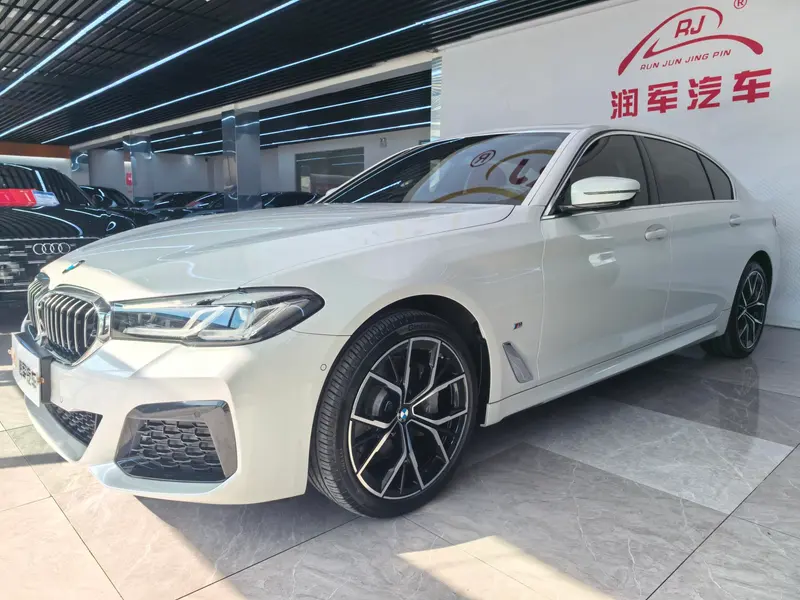 BMW 5-Series, 2023