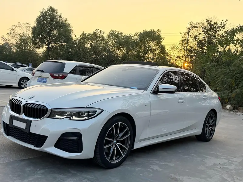 BMW 3-Series, 2021