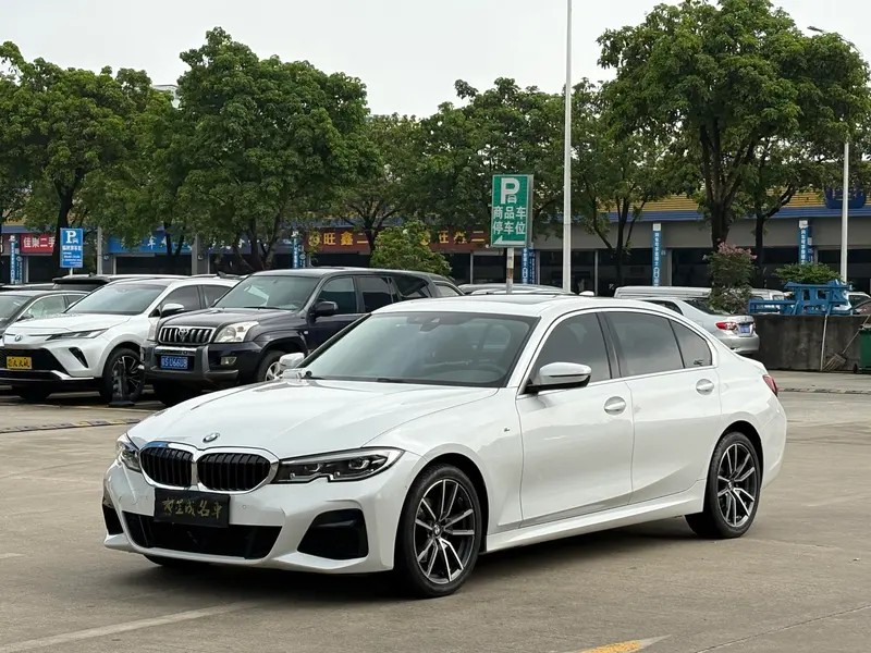 BMW 3-Series, 2021