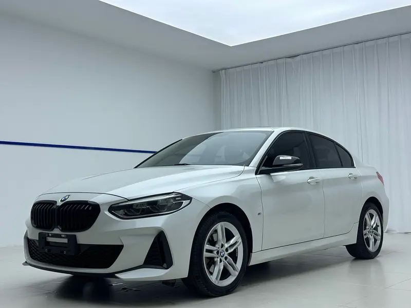 BMW 1-Series, 2021
