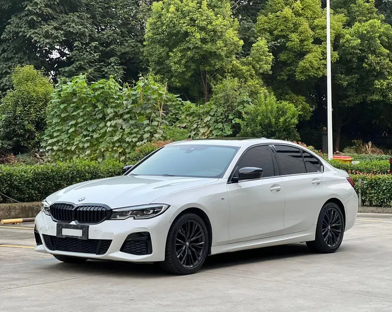BMW 3-Series, 2021