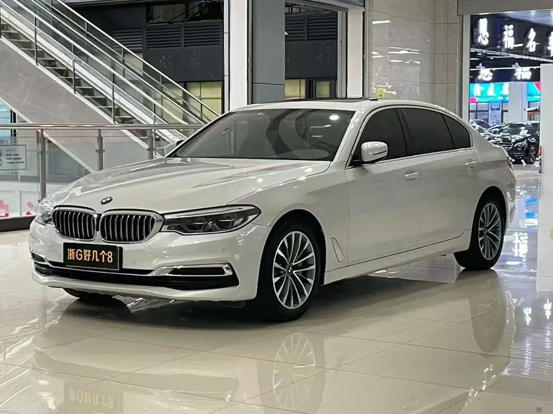 BMW 5-Series, 2020