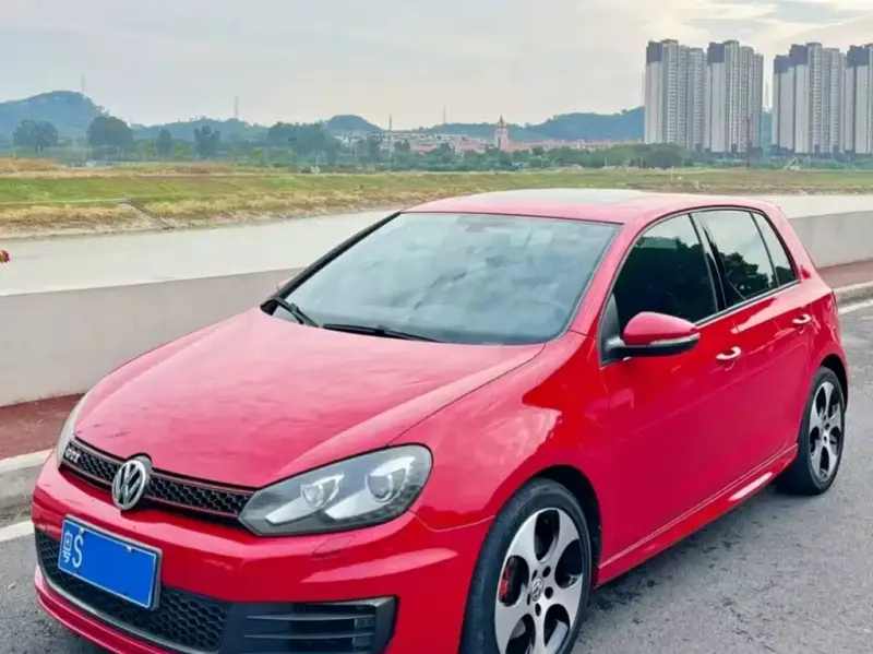 Volkswagen Golf GTI, 2014