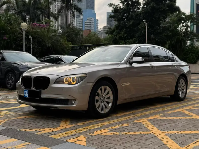 BMW 7-Series, 2009