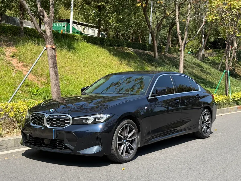 BMW 3-Series, 2025