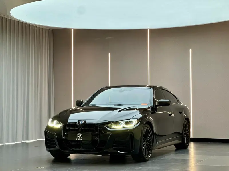 BMW 4-Series, 2022