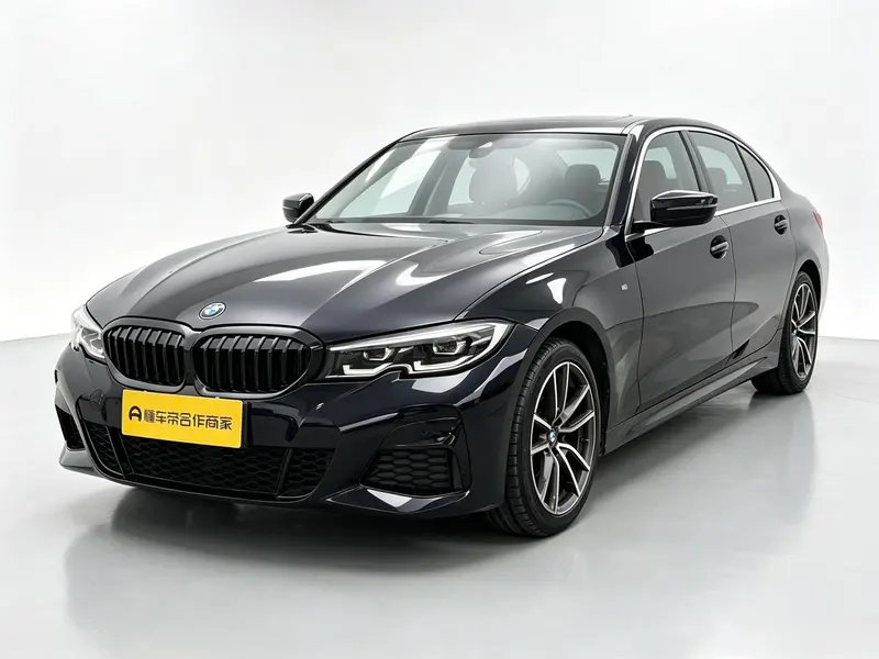 BMW 3-Series, 2022