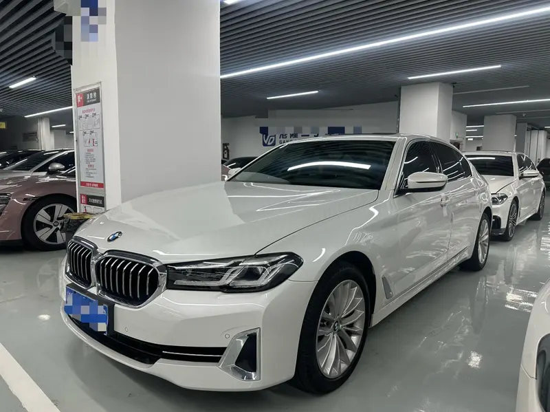 BMW 5-Series, 2021