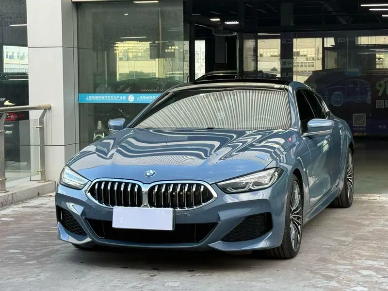 BMW 8-Series, 2022