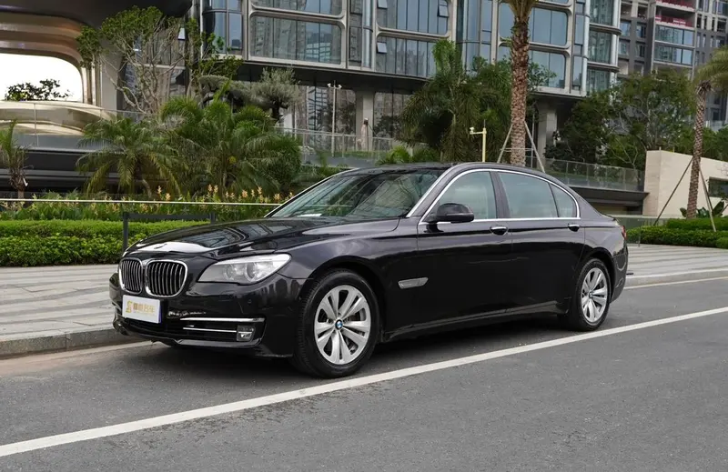 BMW 7-Series, 2013