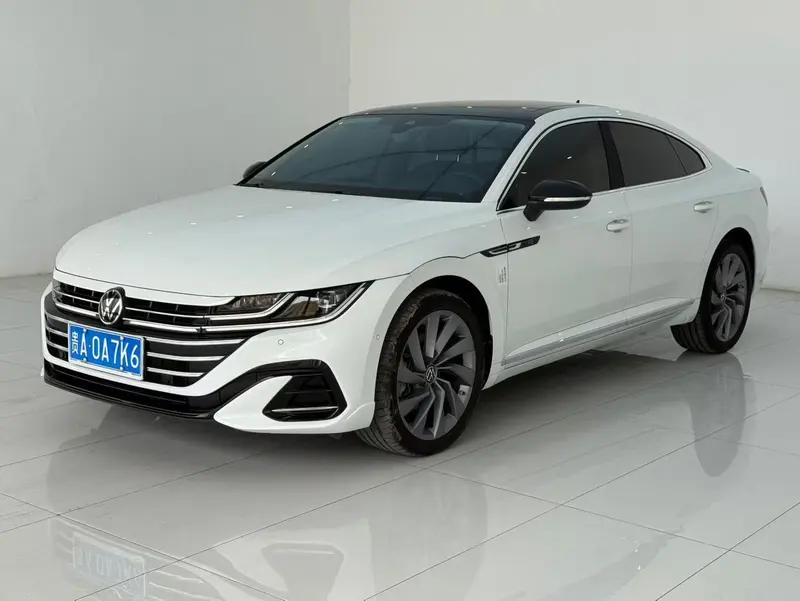 Volkswagen CC, 2024