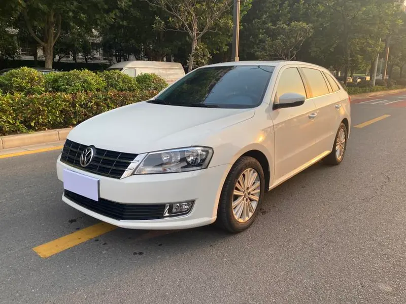Volkswagen Gran Lavida, 2013