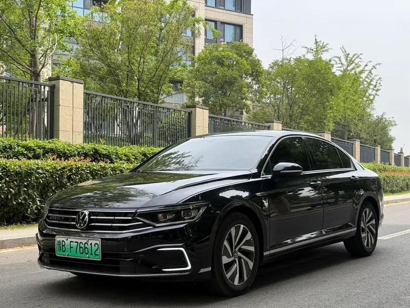 Volkswagen PHEV, 2022