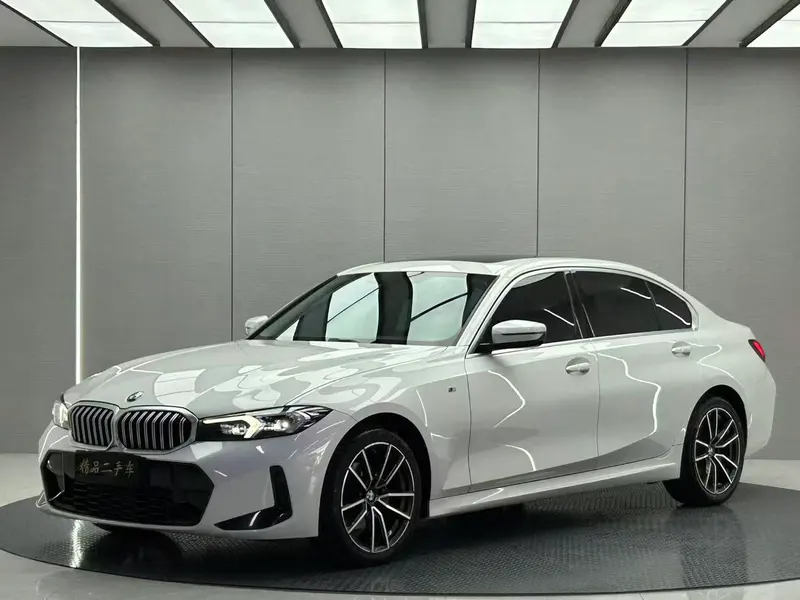 BMW 3-Series, 2023