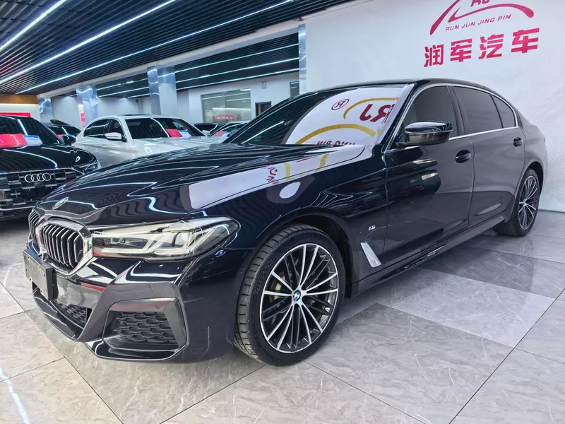 BMW 5-Series, 2023