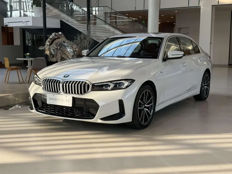 BMW 3-Series, 2023