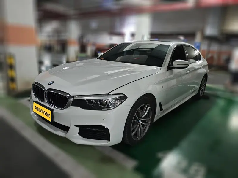 BMW 5-Series, 2019