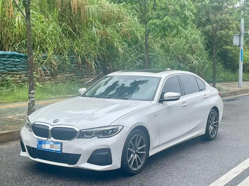 BMW 3-Series, 2021