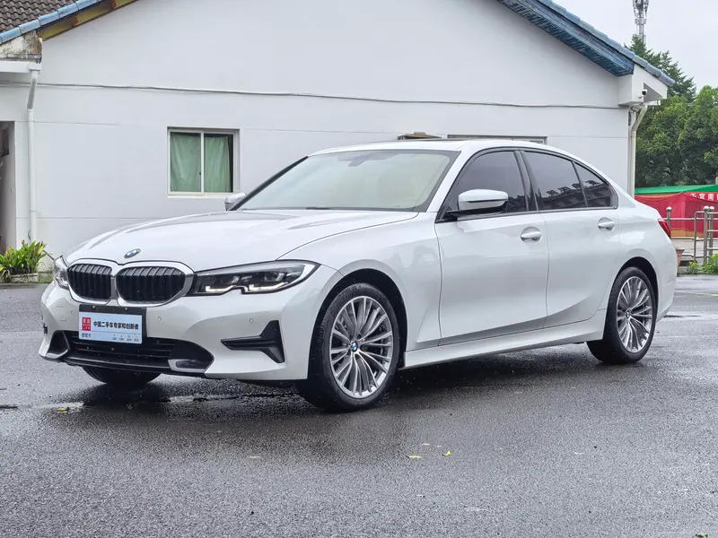 BMW 3-Series, 2021