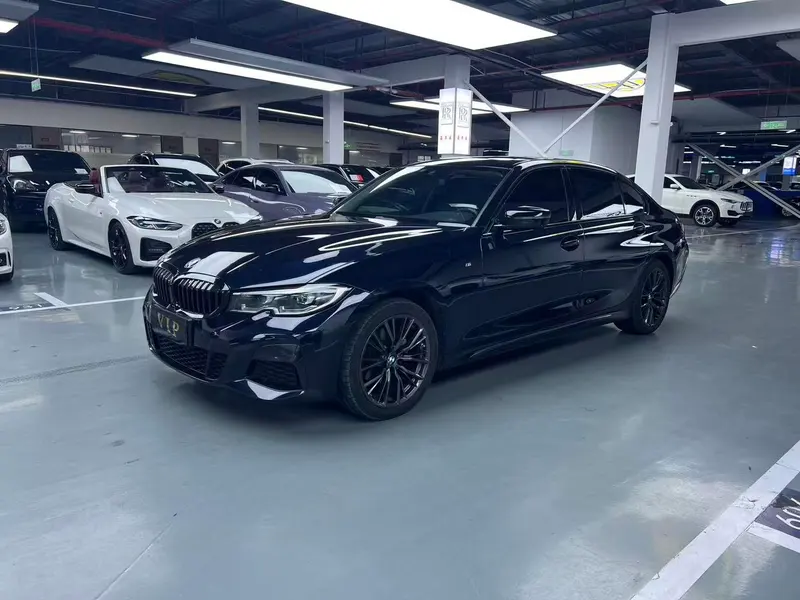 BMW 3-Series, 2022