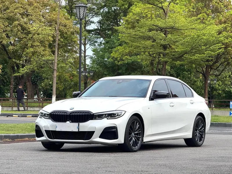 BMW 3-Series, 2020