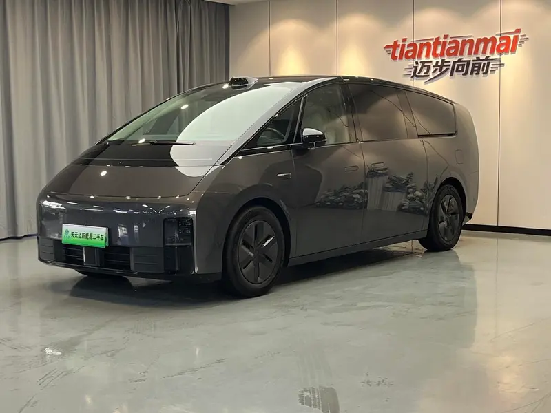 Li Auto MEGA, 2024