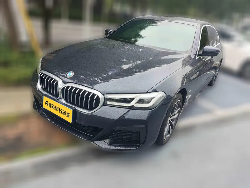 BMW 5-Series, 2022