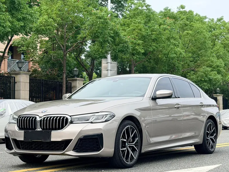 BMW 5-Series, 2023