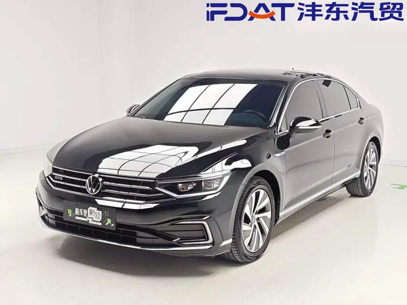 Volkswagen PHEV, 2022