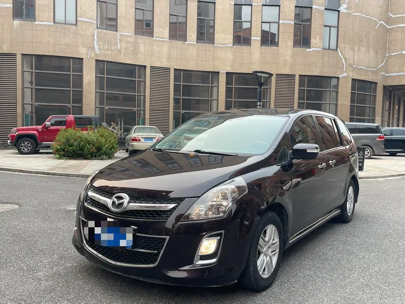 Mazda 8, 2013
