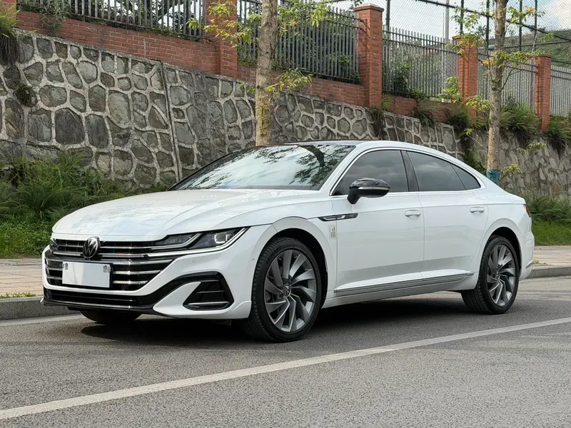 Volkswagen CC, 2023