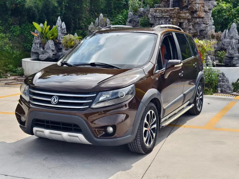 Dongfeng Fengxing Jingyi X5, 2013